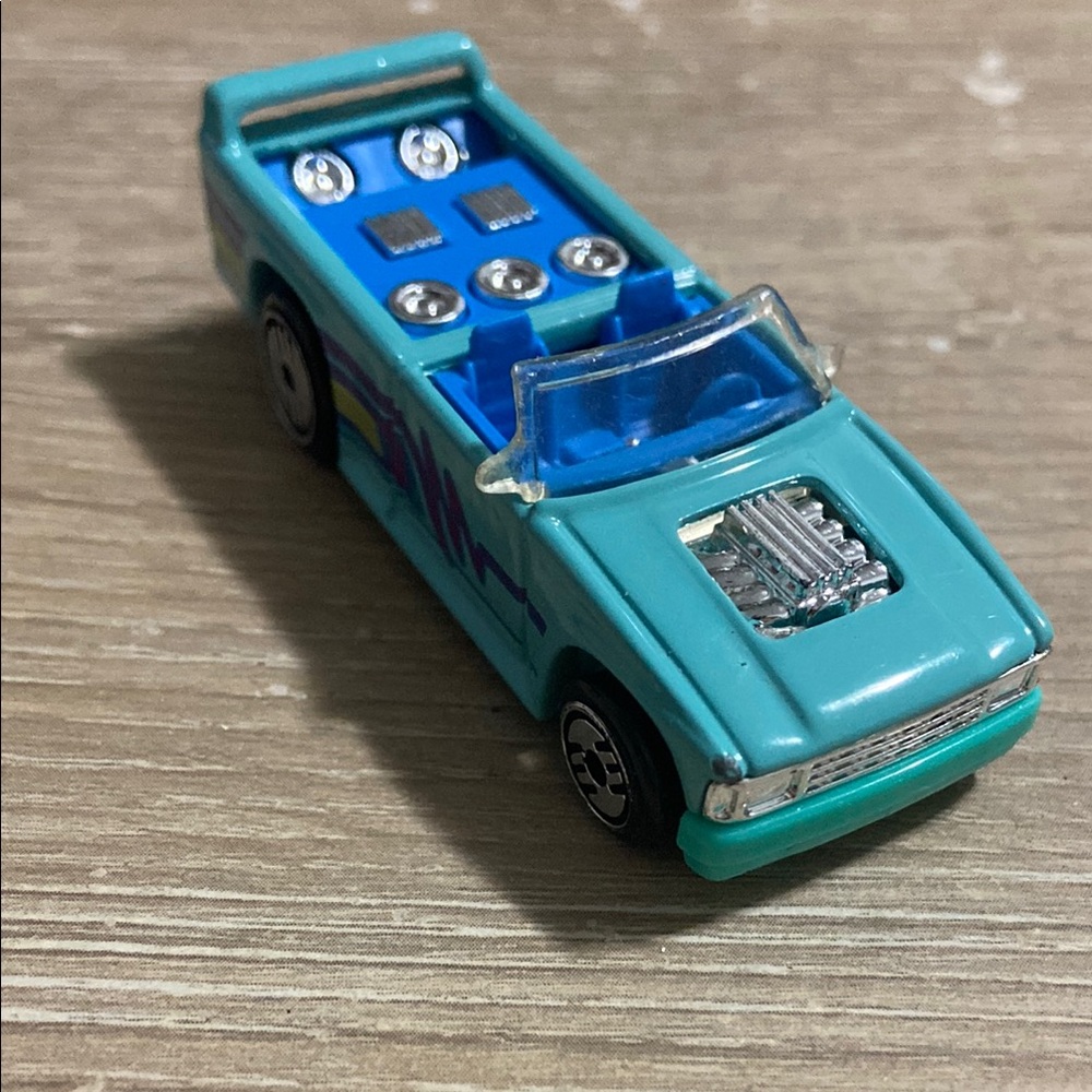 Vintage 1990 Hot Wheels Boom Box Speaker Blue Truck Convertible Classic